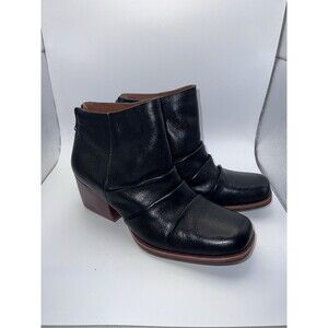 Kork-Ease Bootie Sz 7.5 Womens Kissel Black Ruched Leather Ankle Back Zip Chic